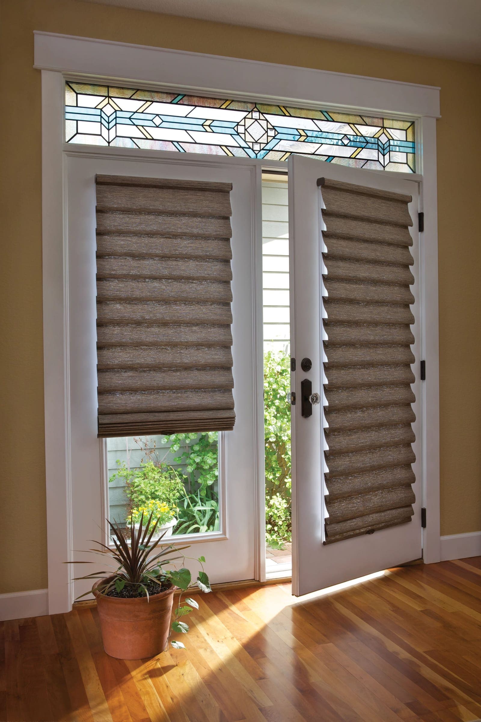 Roman & Woven Wood Shades - Image 4